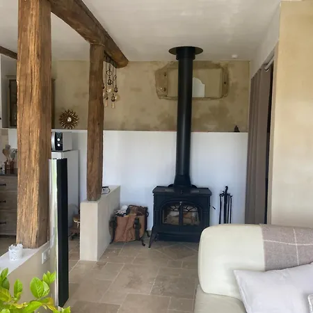 Guest house La Maison De Constance Hauterives